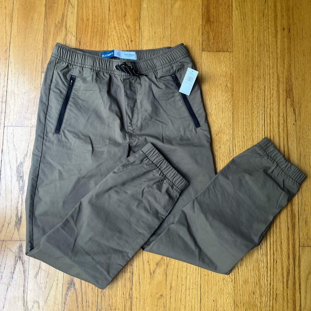 NWT Old Navy Tech Performance Joggers Size 14-16
